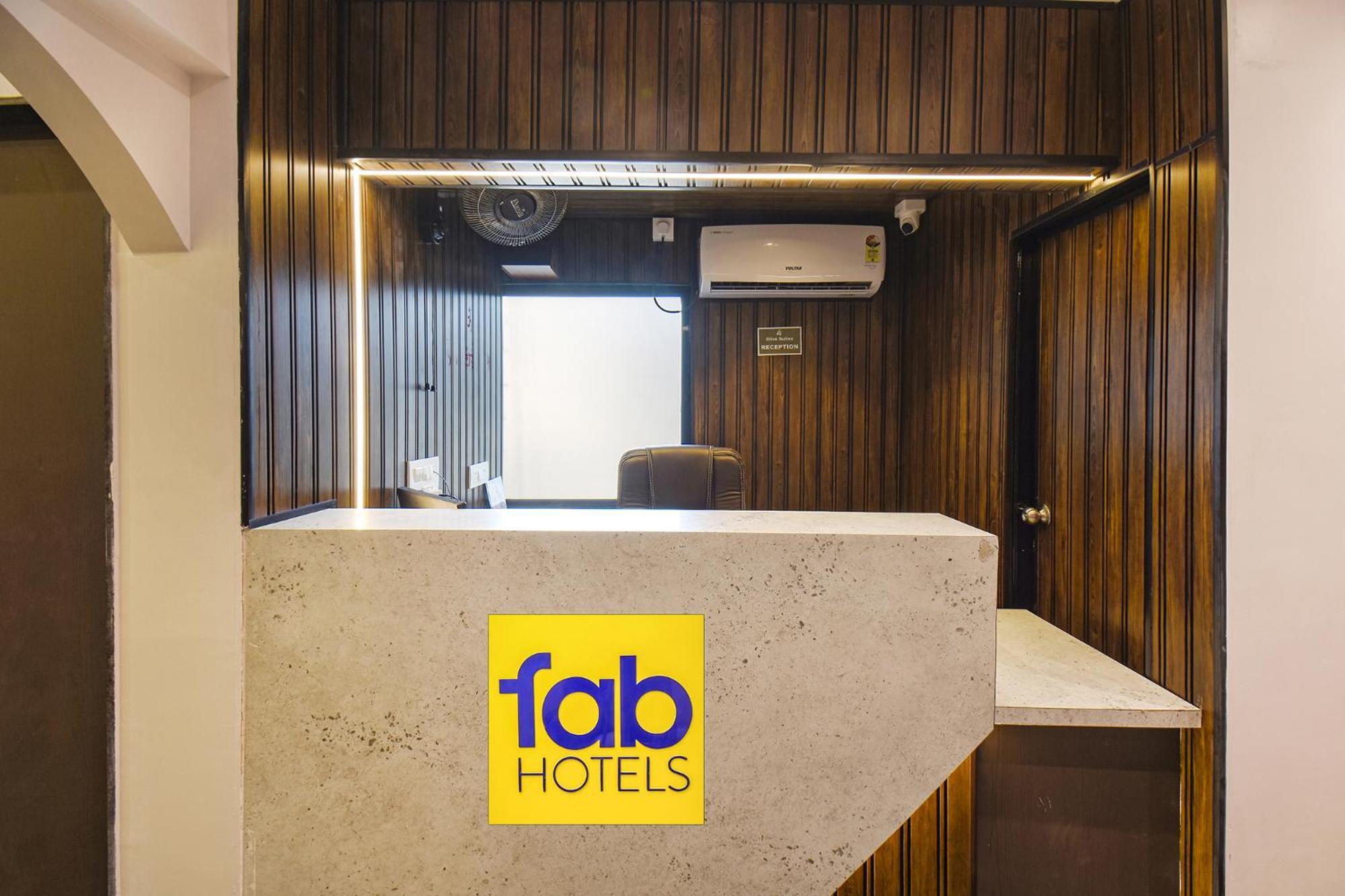 Fabhotel Olive Suite プネ エクステリア 写真